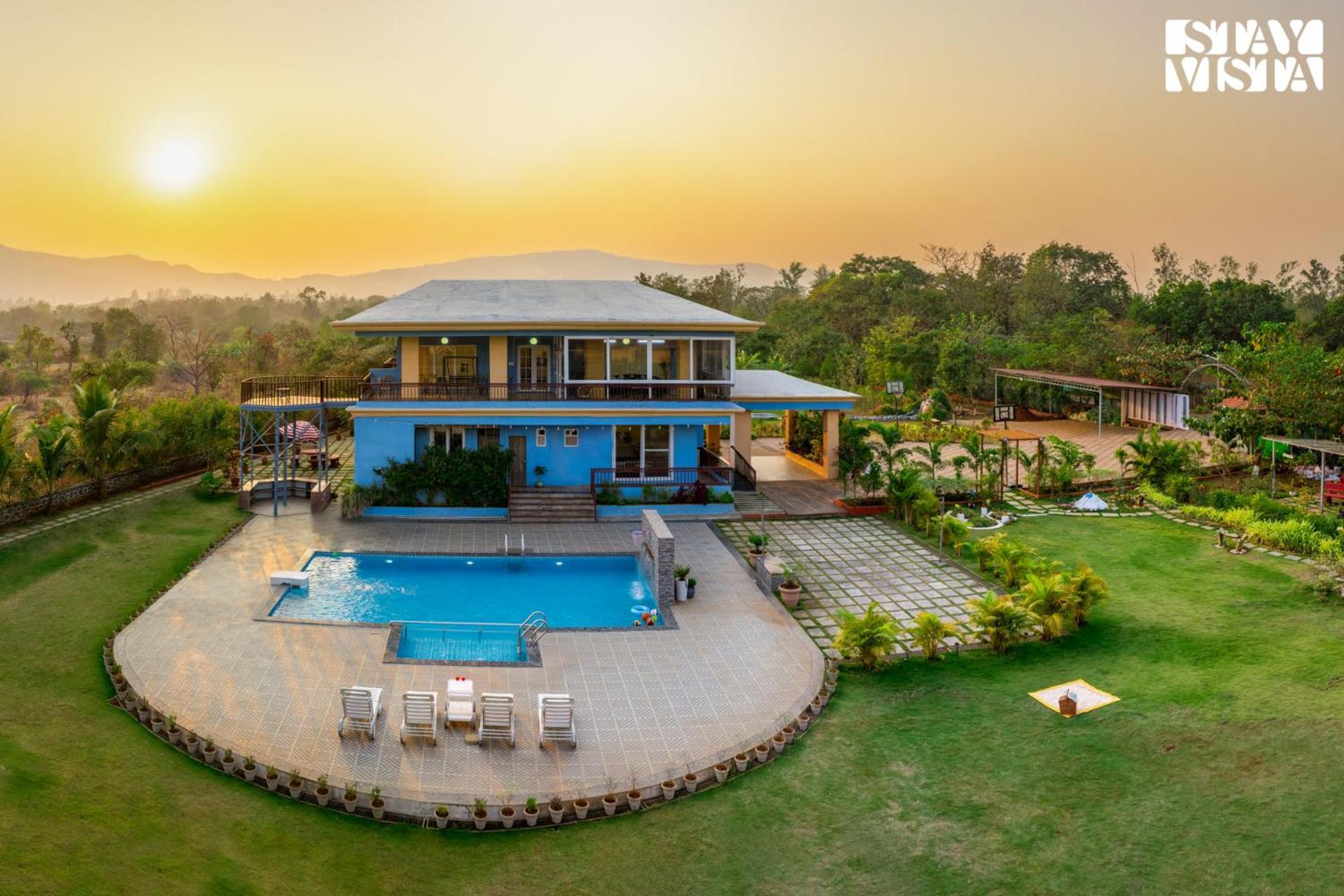Stayvista'S Hillside Meadows - Mountainside Retreat With Farm View, Pool & Deck, Lawn & Gazebo Chinchavli Luaran gambar