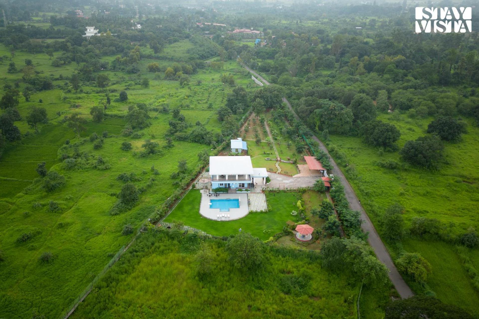 Stayvista'S Hillside Meadows - Mountainside Retreat With Farm View, Pool & Deck, Lawn & Gazebo Chinchavli Luaran gambar