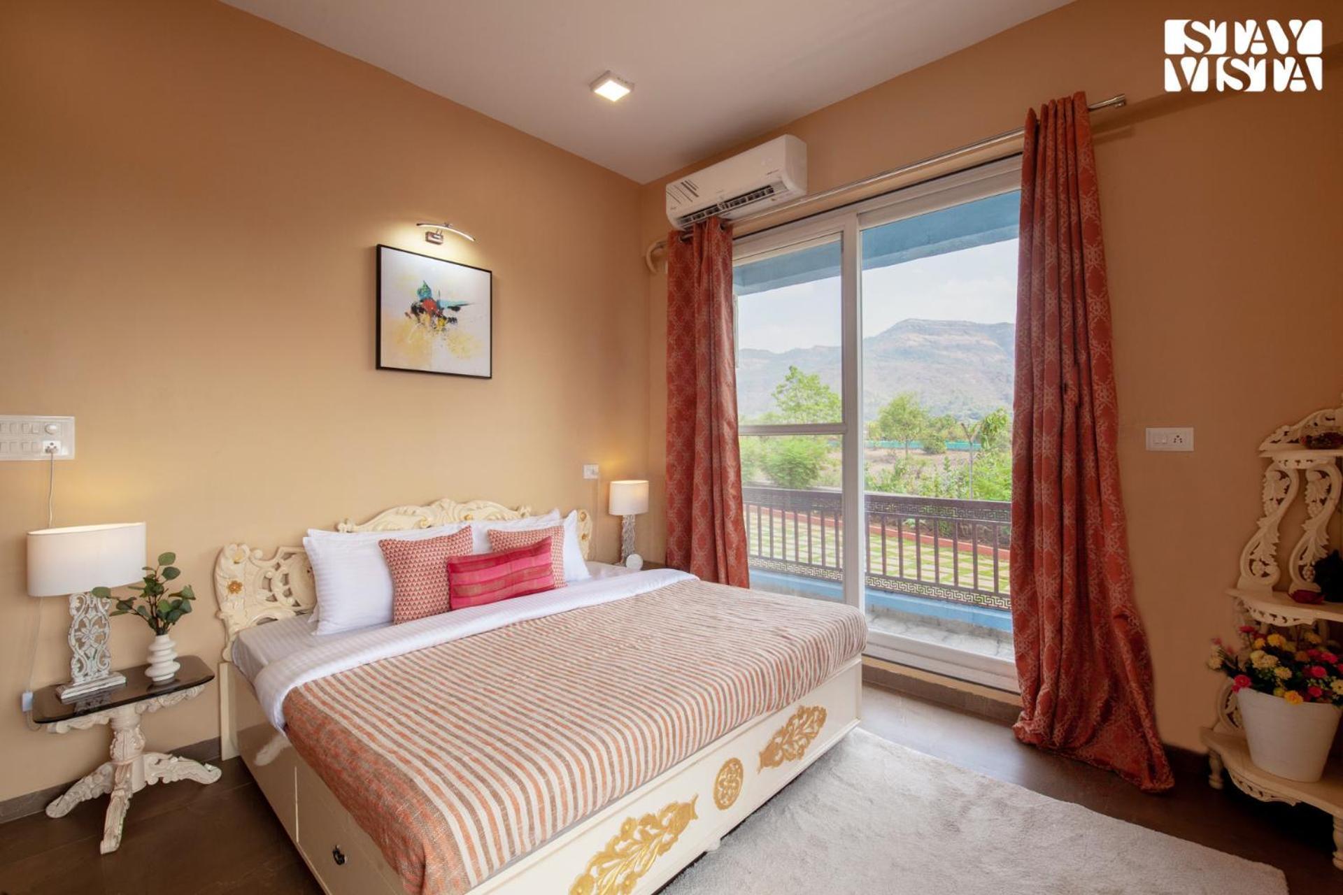 Stayvista'S Hillside Meadows - Mountainside Retreat With Farm View, Pool & Deck, Lawn & Gazebo Chinchavli Luaran gambar
